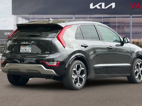 Certified 2024 Kia Niro SX Touring FWD image 4