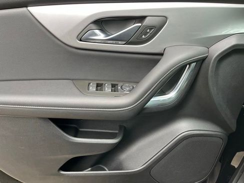 Used 2025 Chevrolet Blazer LT image 21