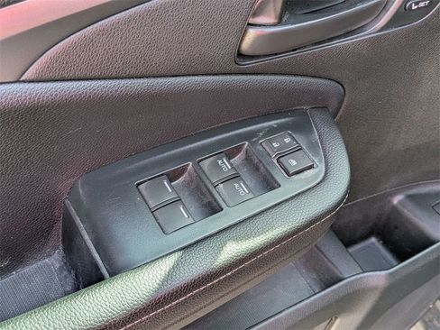 Used 2023 Honda Passport EX-L image 11