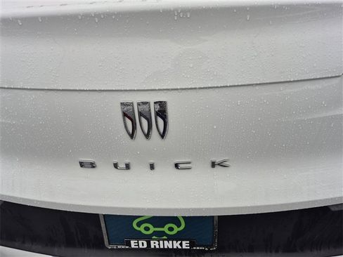 Certified 2024 Buick Envista Preferred w/ Convenience I Package image 28