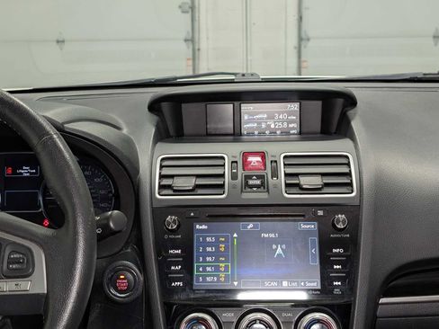 Used 2018 Subaru Forester 2.5i Touring w/ Popular Package #3B image 19