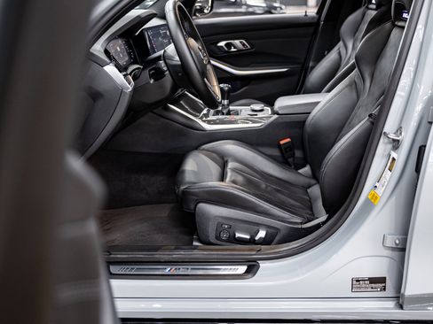 Used 2022 BMW M3 image 38