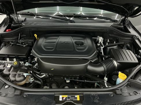 Used 2021 Jeep Grand Cherokee Laredo AWD/4WD image 42