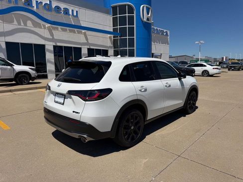 Certified 2024 Honda HR-V Sport image 2