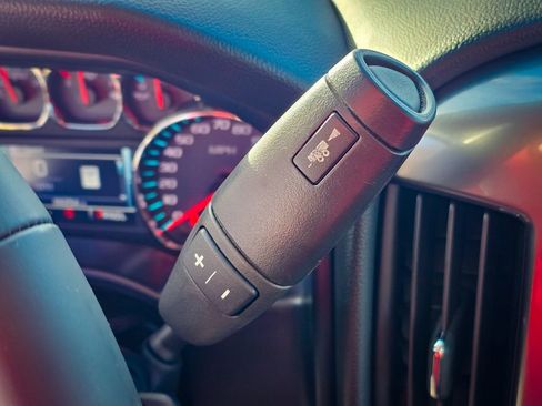 Used 2017 Chevrolet Silverado 1500 LT w/ LT Convenience Package image 18