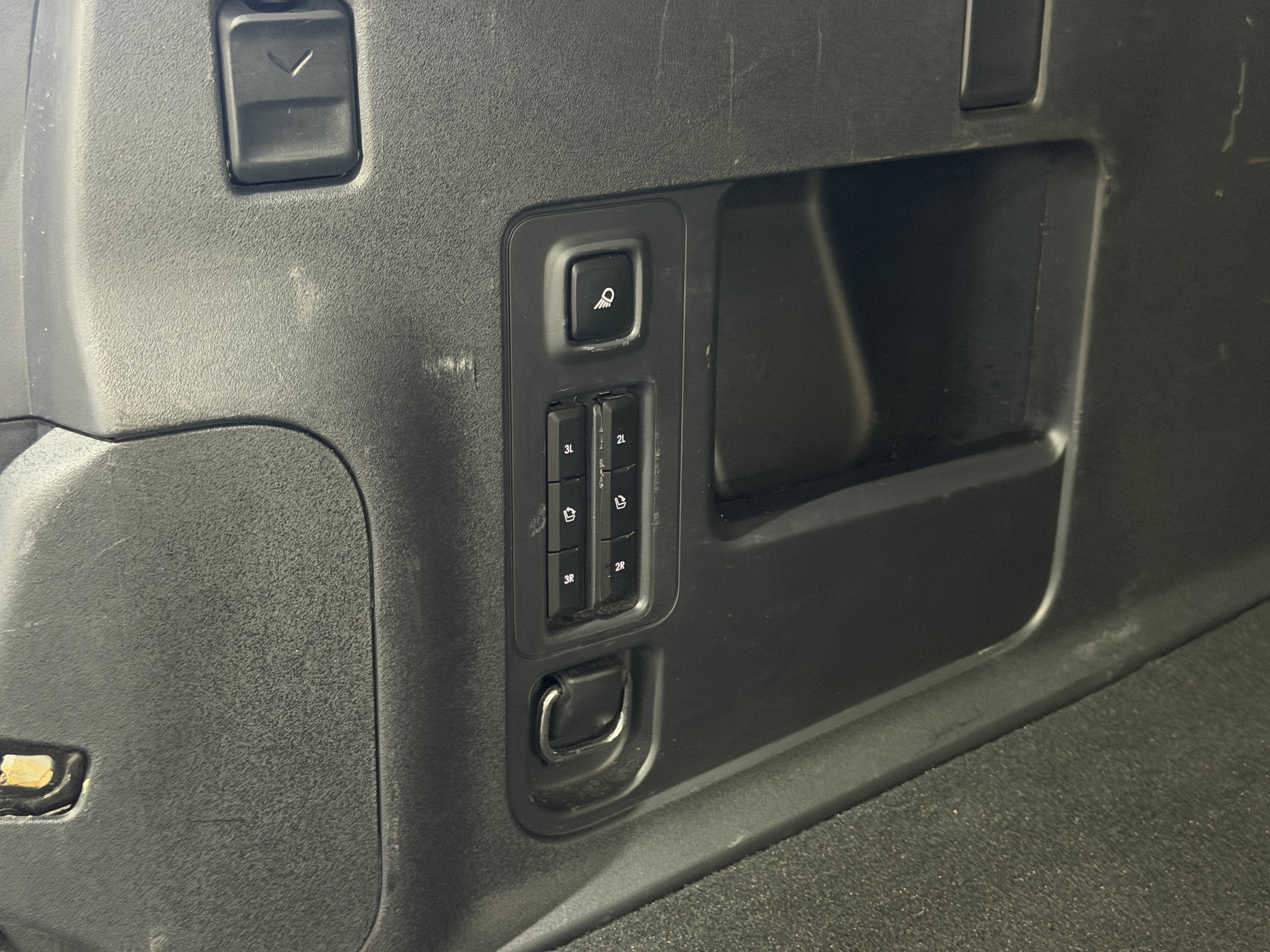Used 2025 Lincoln Navigator L Reserve AWD/4WD image 30