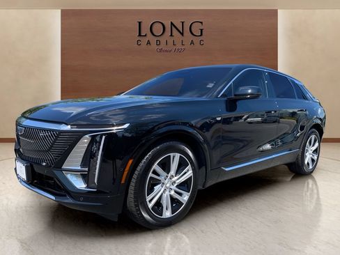 Used 2024 Cadillac Lyriq Tech w/ Driver Assist Package AWD/4WD image 1
