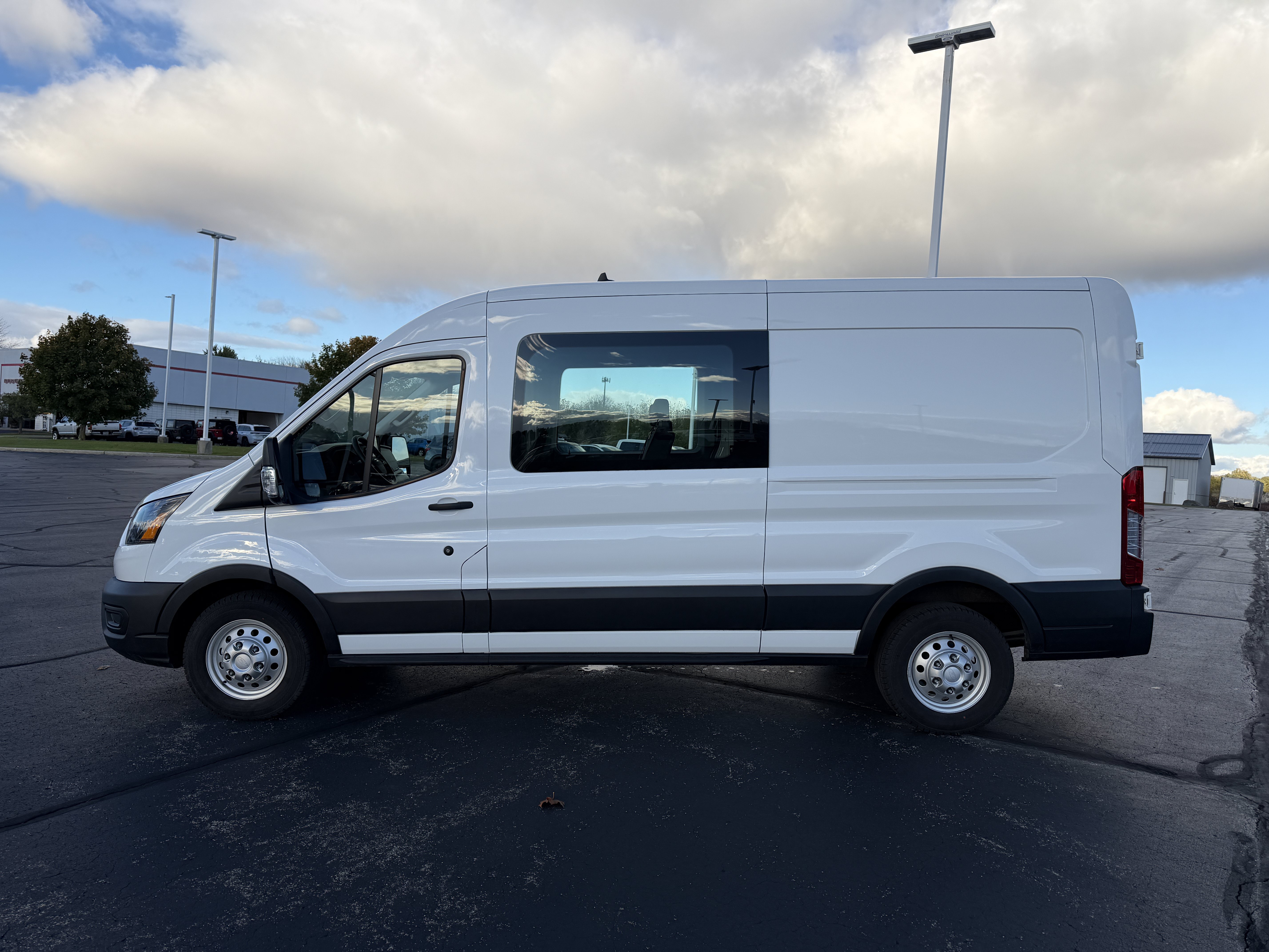 Certified 2021 Ford Transit 250 Medium Roof AWD image 6