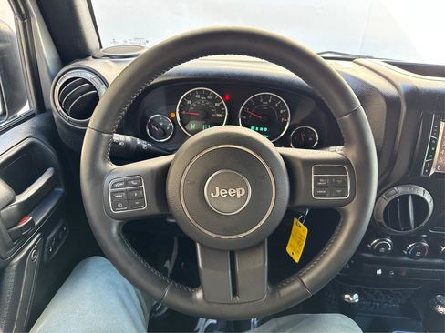 Used 2017 Jeep Wrangler Sport w/ Quick Order Package 24S AWD/4WD image 16