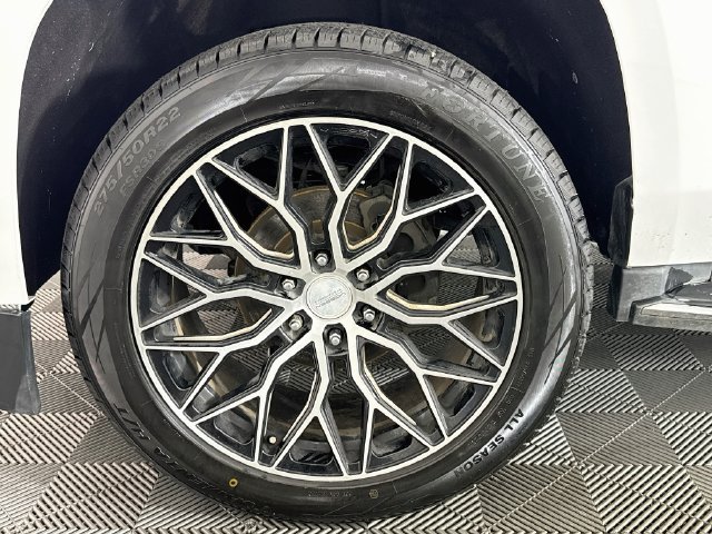 Used 2020 Chevrolet Tahoe Premier RWD image 34