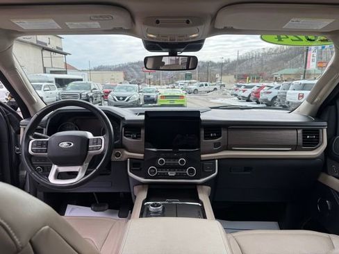 Used 2024 Ford Expedition Max Limited image 21