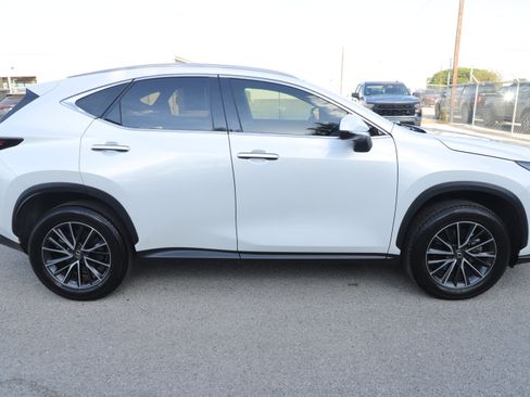 Used 2024 Lexus NX 250 FWD image 5