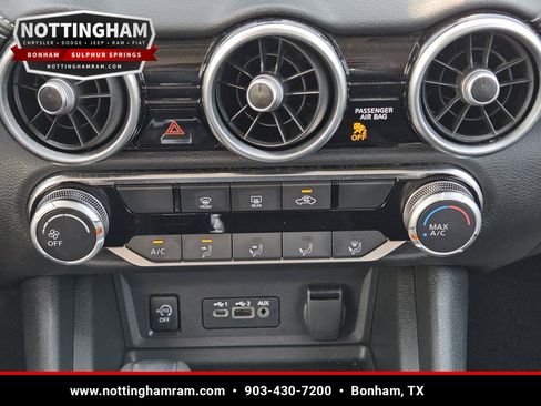 Used 2024 Nissan Sentra SV FWD image 14