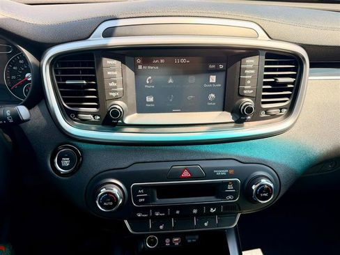 Used 2020 Kia Sorento S AWD/4WD image 16