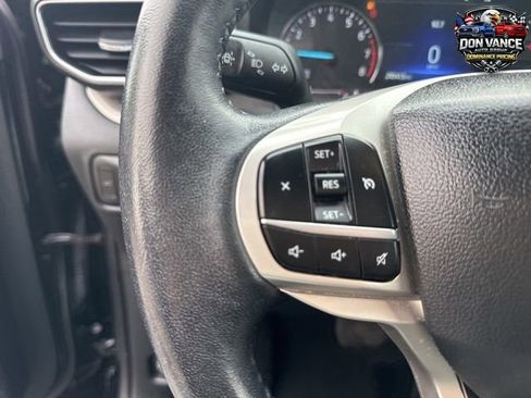 Used 2023 Ford Explorer XLT w/ Equipment Group 202A AWD/4WD image 12