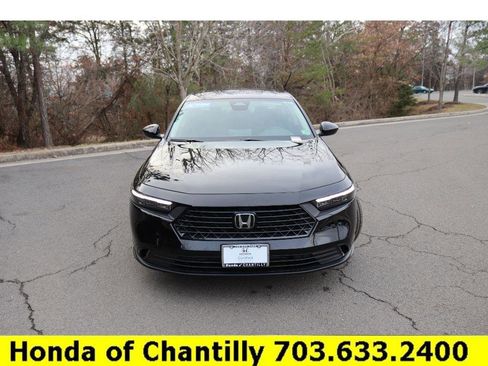 Used 2025 Honda Accord SE image 2