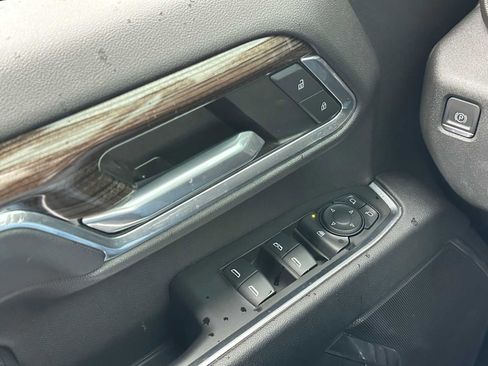 Used 2024 Chevrolet Silverado 2500 LT image 31