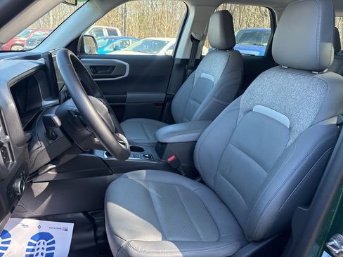 Used 2025 Ford Bronco Sport Badlands image 13