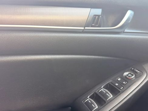 Used 2021 Honda Accord LX image 26