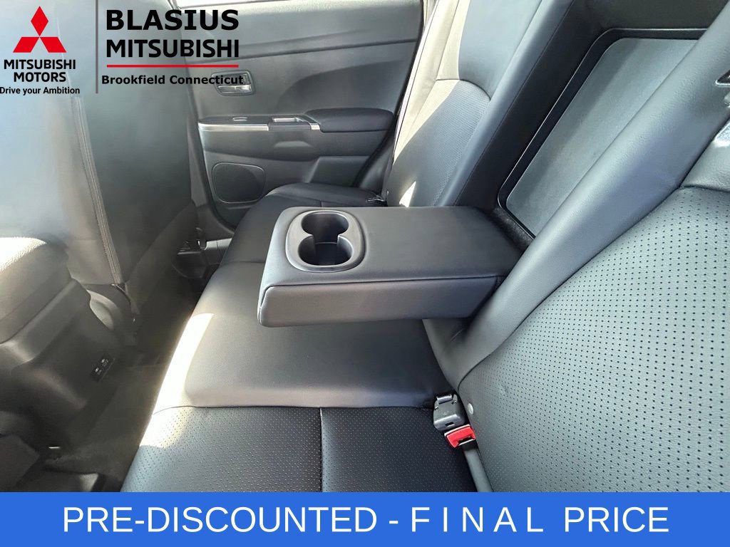Used 2025 Mitsubishi Outlander Sport SEL AWD/4WD image 28