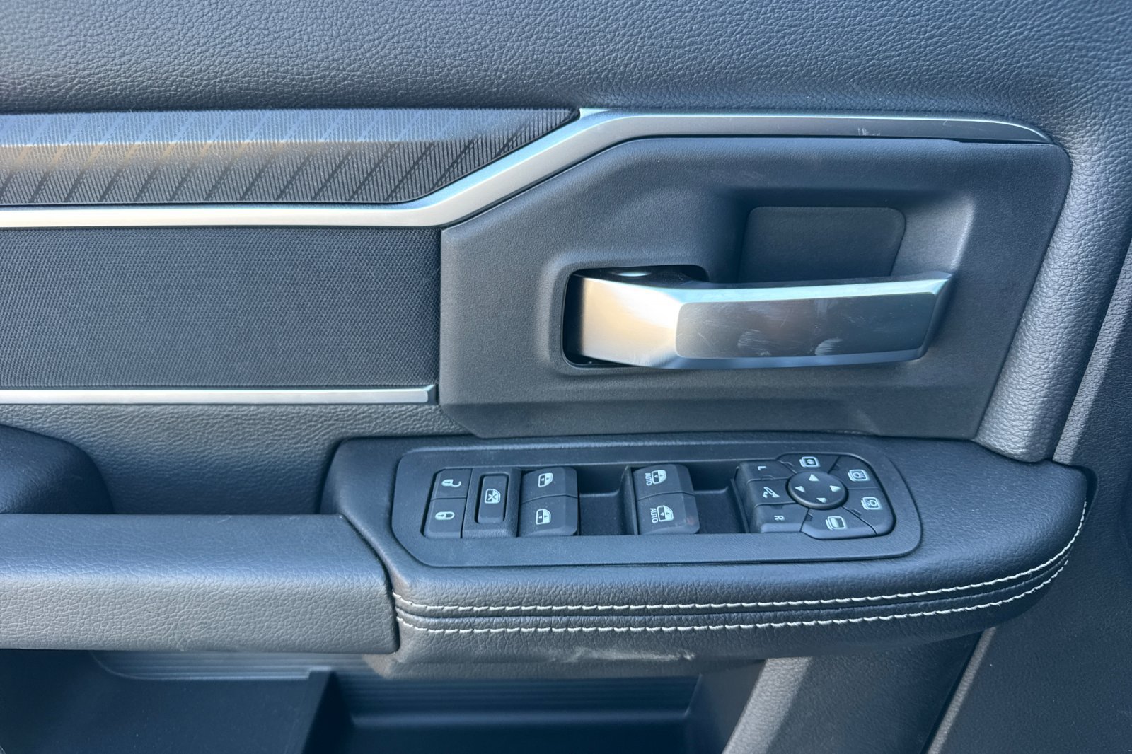 New 2026 RAM 3500 Big Horn AWD/4WD image 10