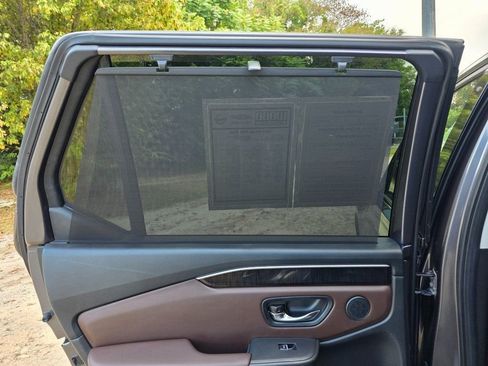 Used 2023 Honda Pilot Elite image 18