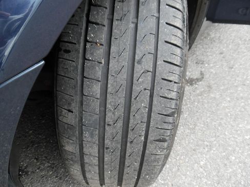 Used 2012 BMW 528i xDrive Sedan AWD/4WD image 24