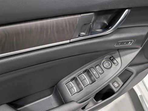Used 2020 Honda Accord EX-L image 38
