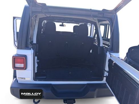 Used 2022 Jeep Wrangler Unlimited Sport AWD/4WD image 19