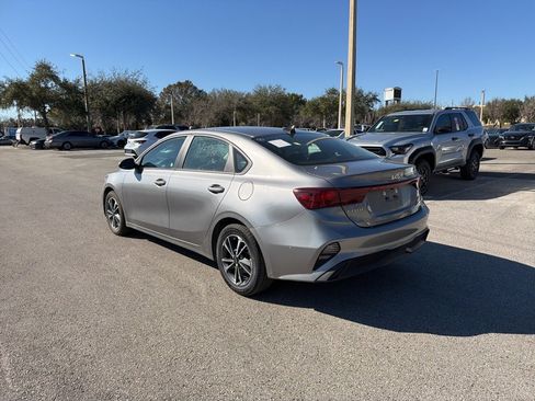 Used 2024 Kia Forte LXS image 3