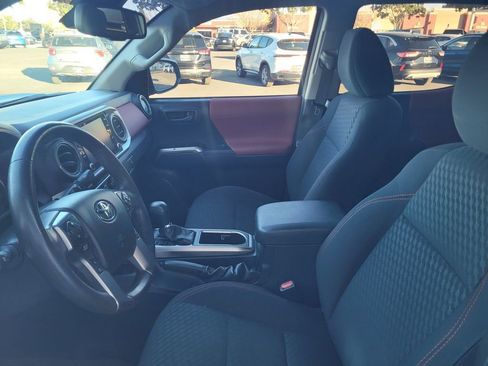 Used 2021 Toyota Tacoma SR5 image 10