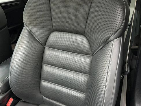 Used 2022 Porsche Macan S AWD/4WD image 35