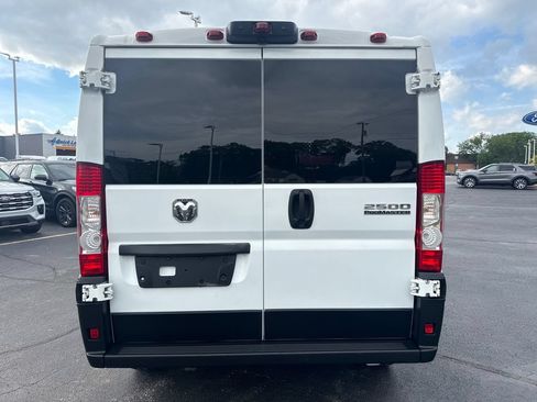 Used 2025 RAM ProMaster 2500 w/ U-Haul Equipment Group FWD image 9
