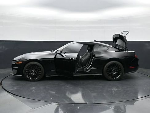 Used 2020 Ford Mustang GT Premium w/ GT Performance Package RWD image 46