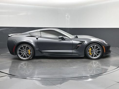 Used 2018 Chevrolet Corvette Grand Sport RWD image 2