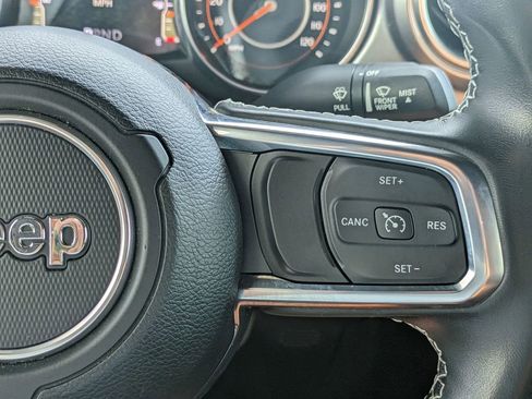 Used 2021 Jeep Gladiator Overland image 19