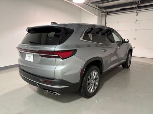 Used 2025 Buick Enclave Preferred w/ Power Package AWD/4WD image 7