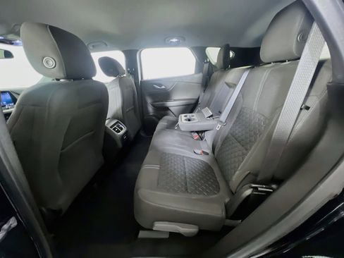 Used 2019 Chevrolet Blazer LT FWD image 23