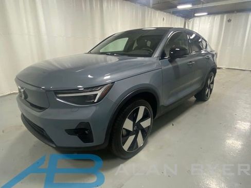 Used 2023 Volvo C40 P8 Recharge Ultimate AWD/4WD image 1