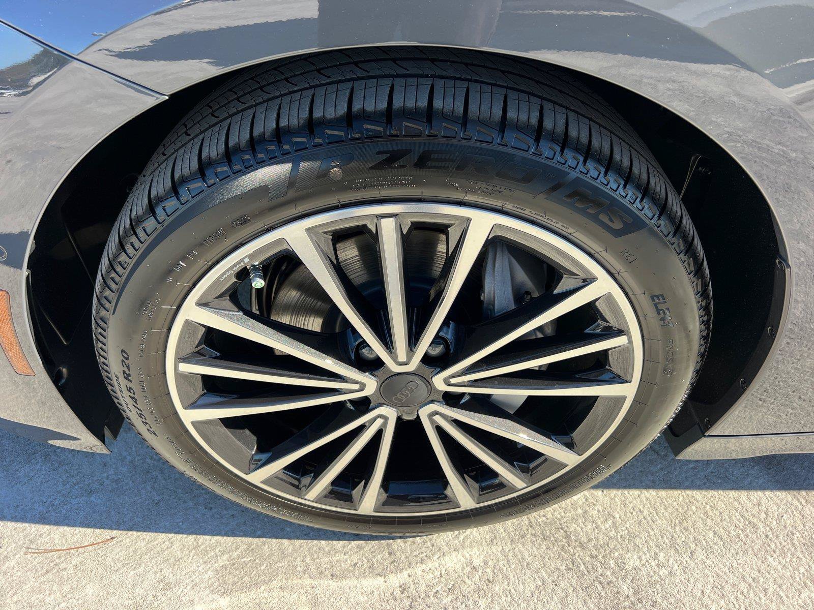 New 2027 Audi A6 e-tron Premium Plus AWD/4WD image 11