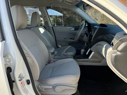 Used 2012 Subaru Forester 2.5X w/ Alloy Wheel Pkg image 9