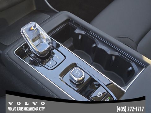 New 2026 Volvo XC90 B5 Plus w/ Protection Package Premier image 19