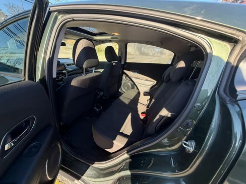 Used 2016 Honda HR-V EX image 30