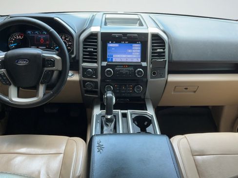 Used 2017 Ford F150 Lariat RWD image 9