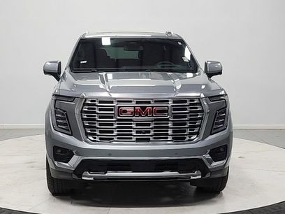New 2026 GMC Yukon Denali w/ Sun & Power Step Package