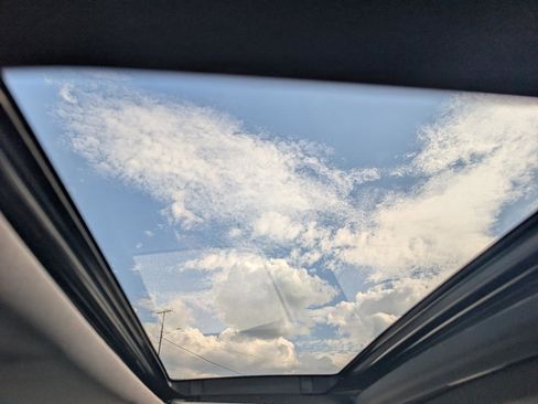 Used 2019 Honda Civic Sport Touring image 23