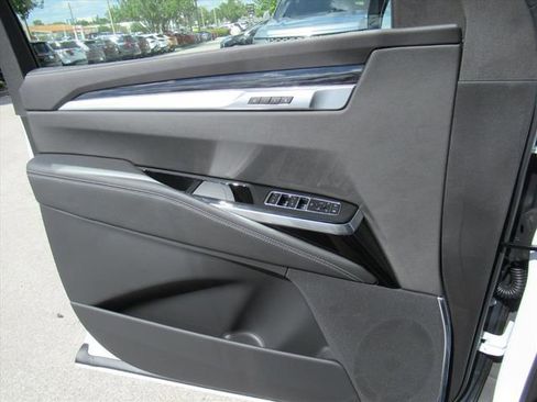 New 2026 Cadillac Escalade ESV Sport w/ Touring Package AWD/4WD image 23