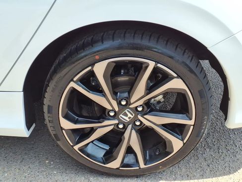 Used 2021 Honda Civic Sport image 8