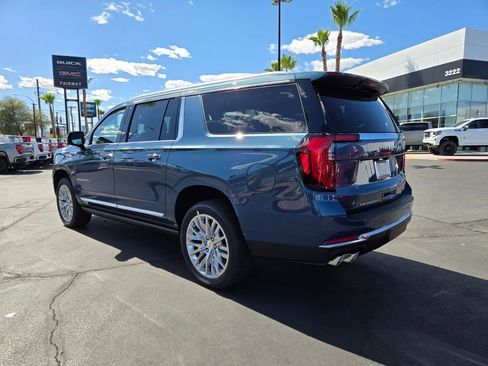 New 2026 GMC Yukon XL Denali w/ Sun & Power Step Package AWD/4WD image 3