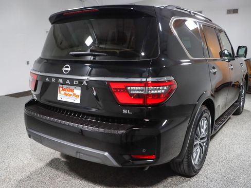 Used 2022 Nissan Armada SL w/ Captain's Chairs Package AWD/4WD image 7